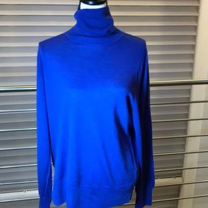 J.Crew in like new condition sapphire turtleneck